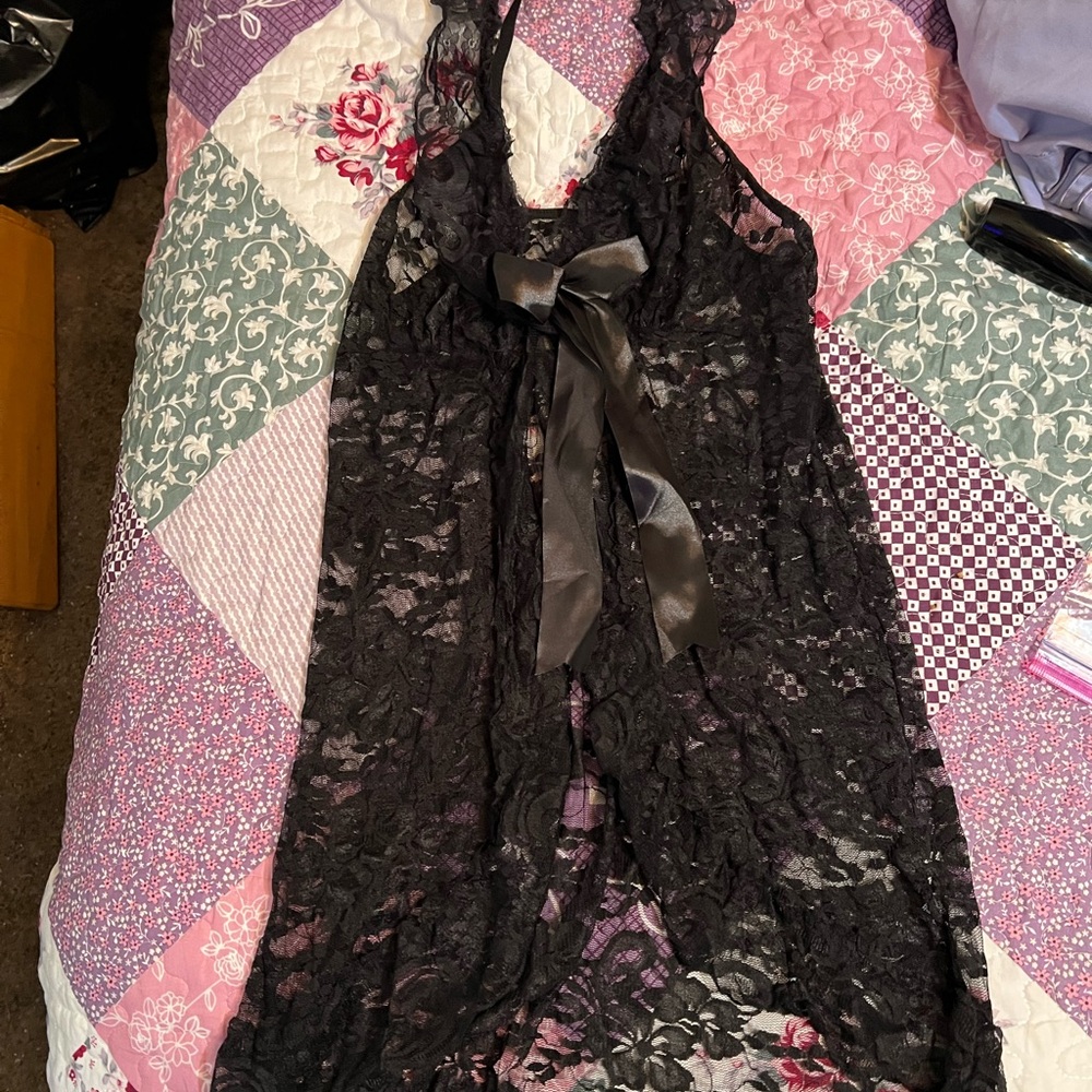 BNWT-  Elegant Black Lace Nightgown With Panties.